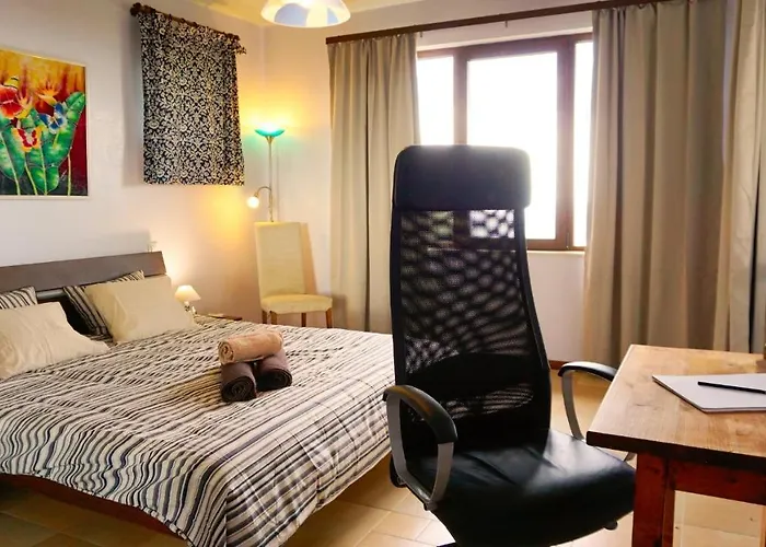 Villa афина - Afina Baltsjik