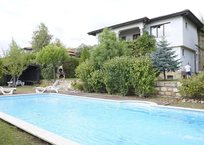 Villa афина - Afina Baltsjik